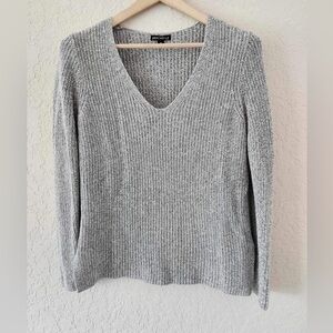J. Crew women's V Neck Knit Gray Sweater Size XS